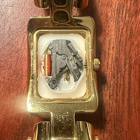 Michael KorsChampagne colored/Gold toned steel Ø24 mm